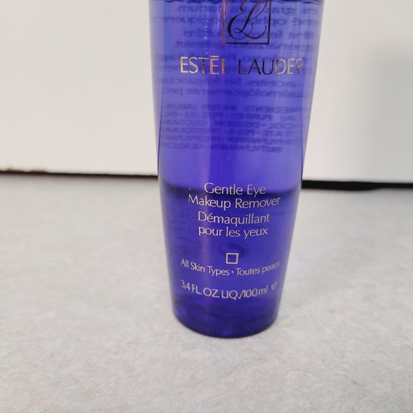 Estee Lauder Make up Remover - Picture 2 of 3